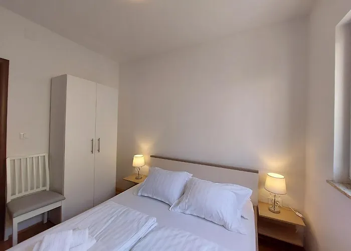 In Insel Krk 13179 شقة *